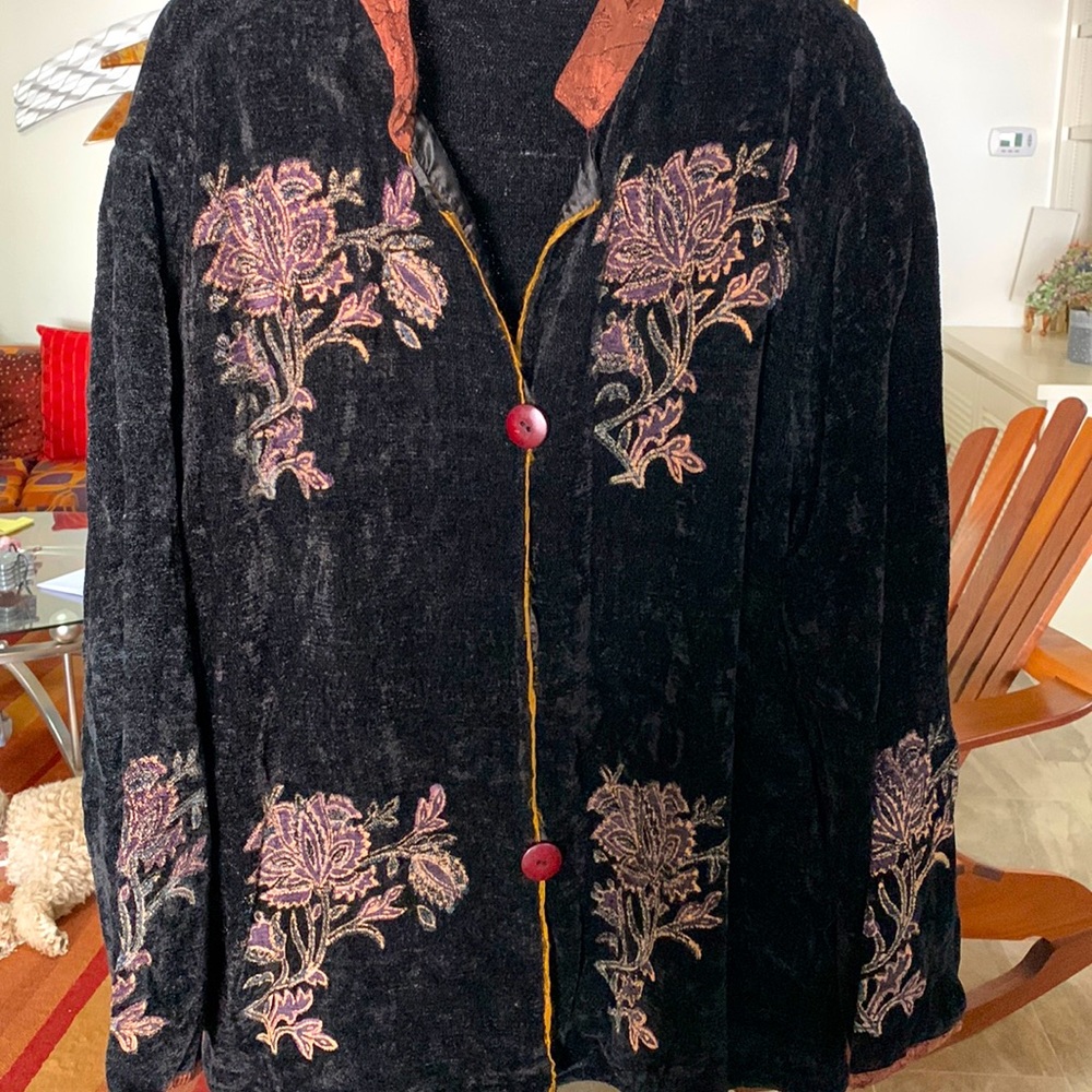 Chenille Wood Buttons Appliqué Jacket